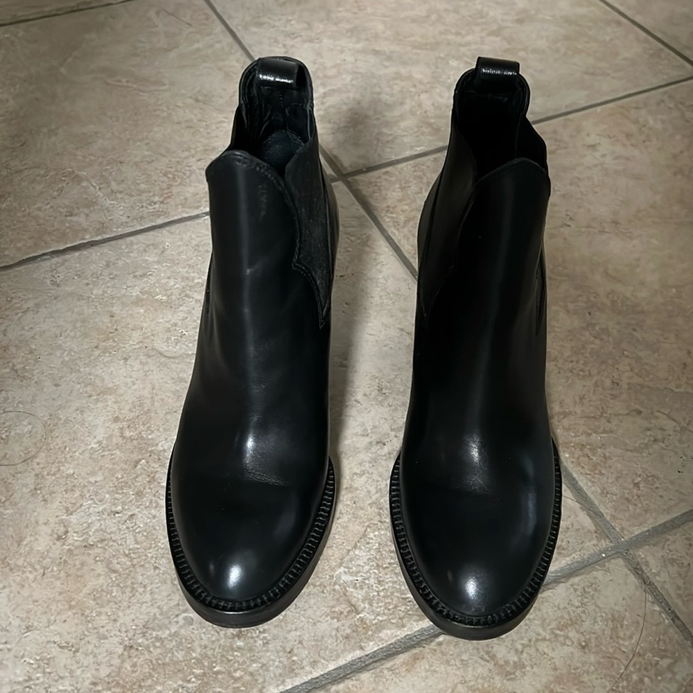 ACNE boots size 38